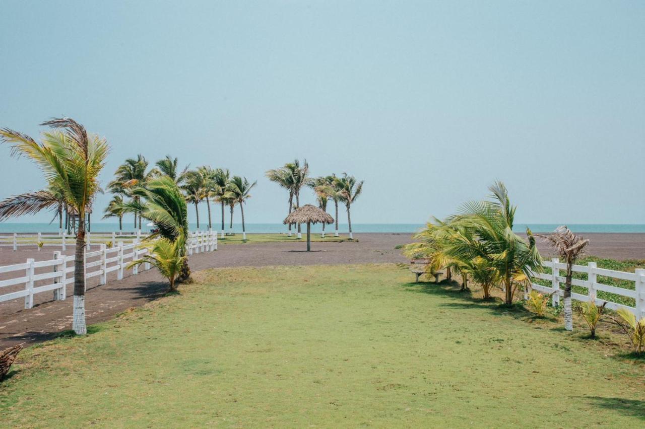 Los Olivos La Playa Hotel Y Restaurante Escuintla Exterior foto